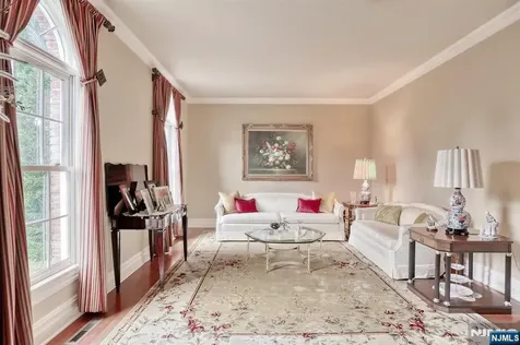 34 Crocker Mansion Drive Mahwah NJ 07430