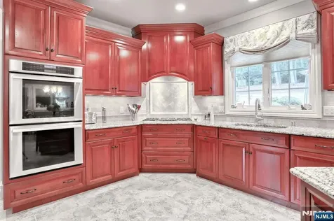 34 Crocker Mansion Drive Mahwah NJ 07430