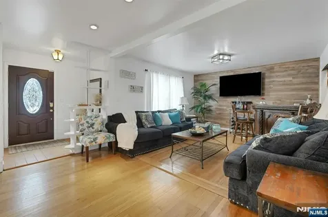 224 Rossiter Avenue Paterson NJ 07502
