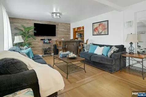 224 Rossiter Avenue Paterson NJ 07502