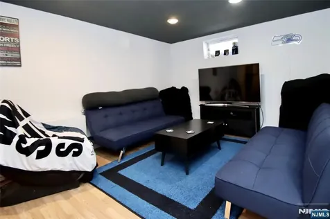604 Elm Avenue Saddle Brook NJ 07663