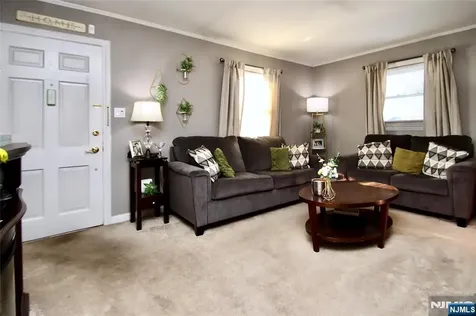 604 Elm Avenue Saddle Brook NJ 07663