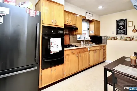 604 Elm Avenue Saddle Brook NJ 07663