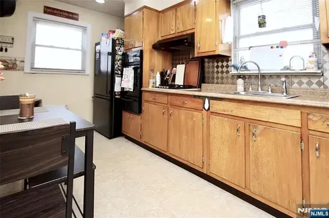 604 Elm Avenue Saddle Brook NJ 07663