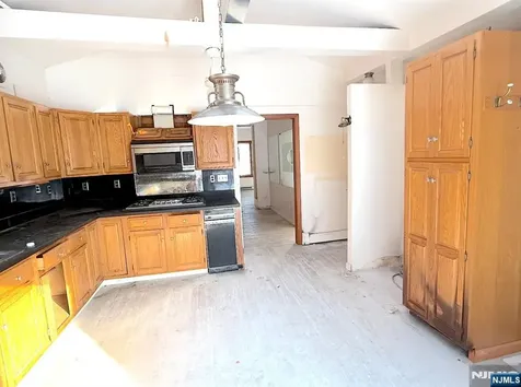 494 Orchard Street Englewood NJ 07631