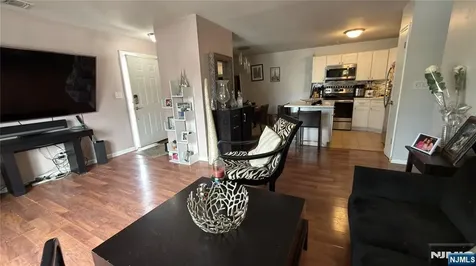 24 Coriander Way Englewood NJ 07631