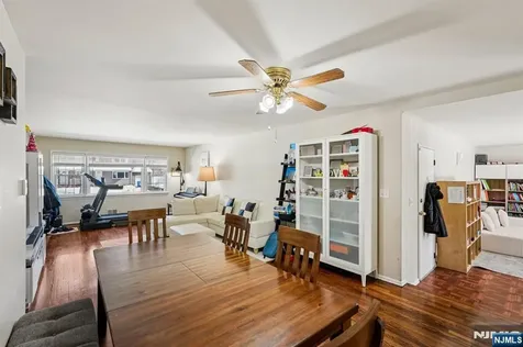 44 Forsythia Lane Paramus NJ 07652