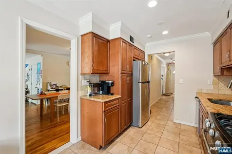 44 Forsythia Lane Paramus NJ 07652