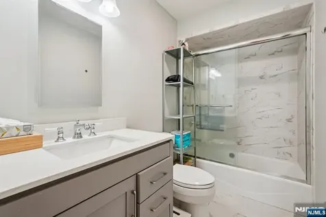 44 Forsythia Lane Paramus NJ 07652