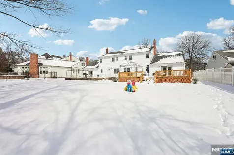 44 Forsythia Lane Paramus NJ 07652