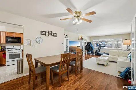 44 Forsythia Lane Paramus NJ 07652