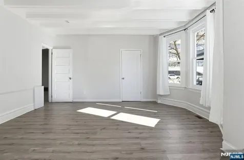 15 Highland Avenue East Orange NJ 07018