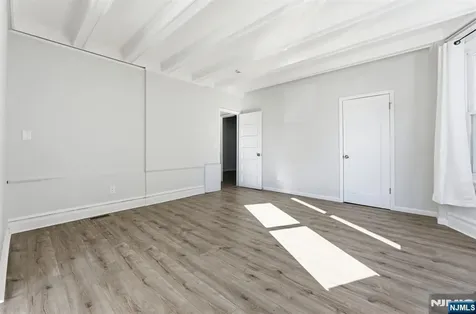 15 Highland Avenue East Orange NJ 07018