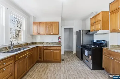 15 Highland Avenue East Orange NJ 07018