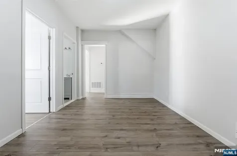 15 Highland Avenue East Orange NJ 07018