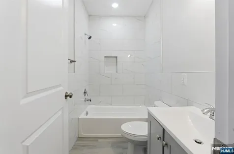 15 Highland Avenue East Orange NJ 07018