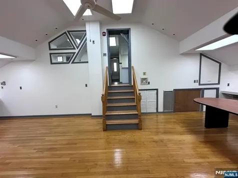 107 Stuyvesant Avenue Lyndhurst NJ 07071