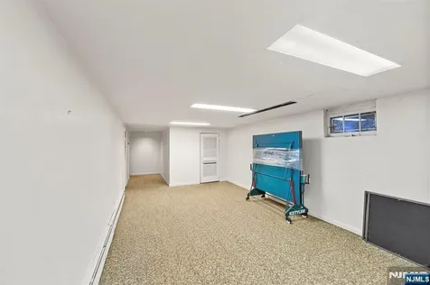 3 Lambs Lane Cresskill NJ 07626