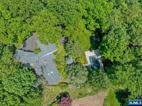3 Lambs Lane Cresskill NJ 07626