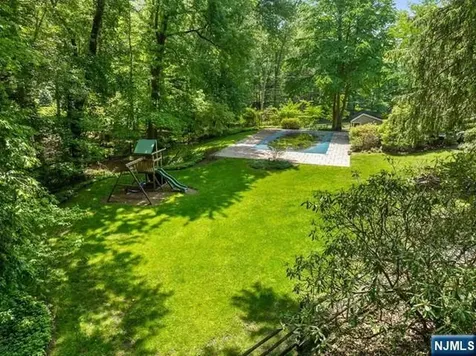 3 Lambs Lane Cresskill NJ 07626