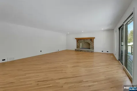 14 Washington Lane Mahwah NJ 07430