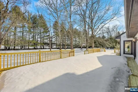 14 Washington Lane Mahwah NJ 07430