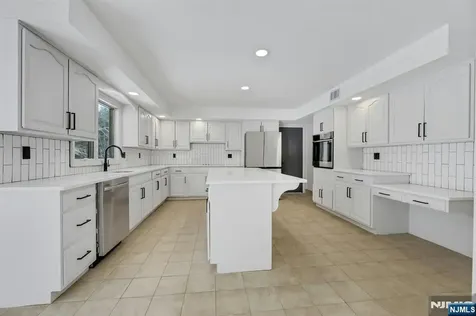 14 Washington Lane Mahwah NJ 07430