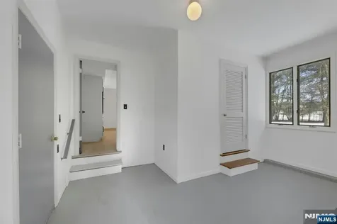 14 Washington Lane Mahwah NJ 07430