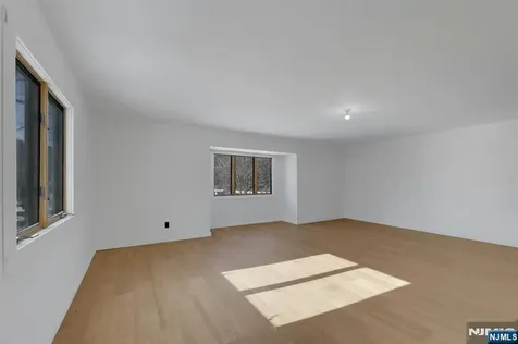 14 Washington Lane Mahwah NJ 07430