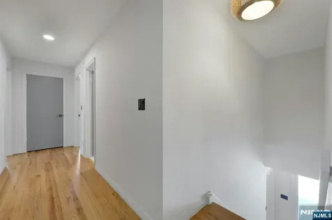 14 Washington Lane Mahwah NJ 07430