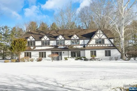 14 Washington Lane Mahwah NJ 07430