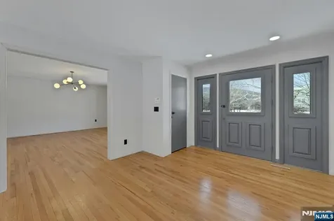 14 Washington Lane Mahwah NJ 07430