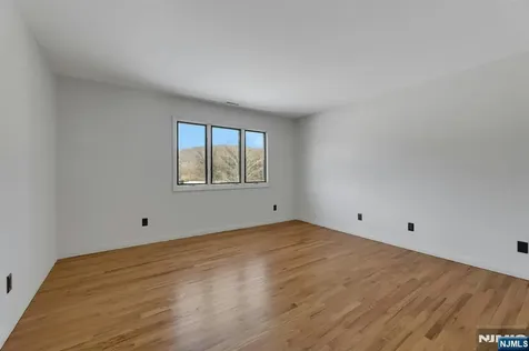 14 Washington Lane Mahwah NJ 07430