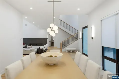 577 Floyd Street Englewood Cliffs NJ 07632