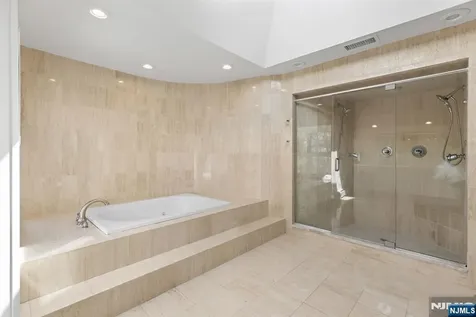 1 Hemlock Drive Cresskill NJ 07626