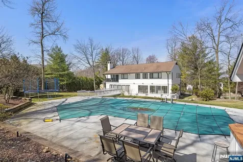 1 Hemlock Drive Cresskill NJ 07626
