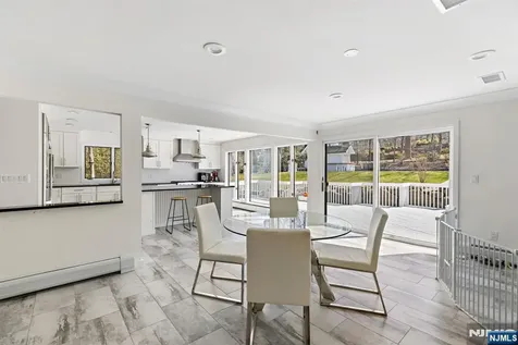 1 Hemlock Drive Cresskill NJ 07626