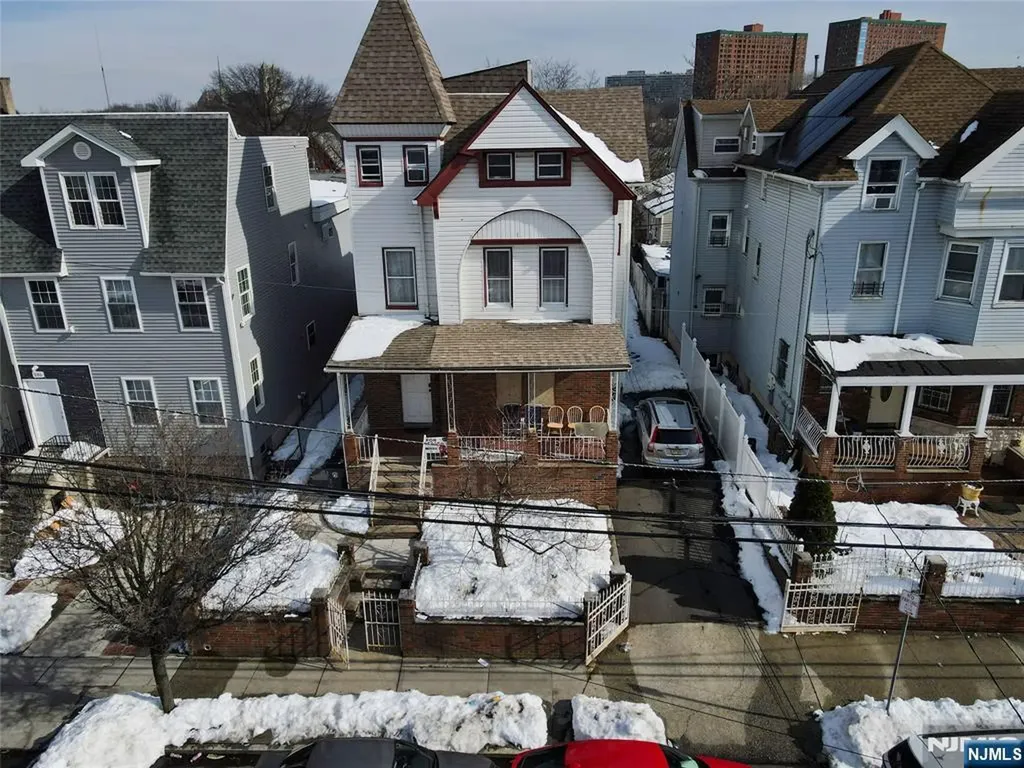 183 6th Street Newark NJ 07107