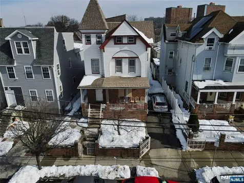 183 6th Street Newark NJ 07107