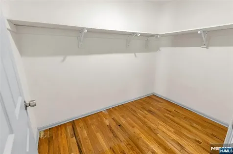 183 6th Street Newark NJ 07107