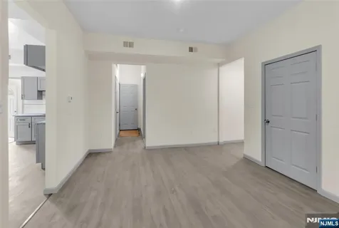 183 6th Street Newark NJ 07107