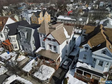 183 6th Street Newark NJ 07107