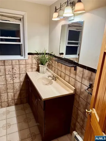 132 Union Street Wood Ridge NJ 07075