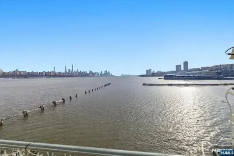 214 The Promenade Edgewater NJ 07020