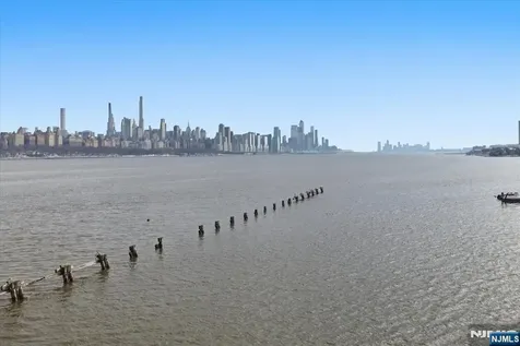 214 The Promenade Edgewater NJ 07020