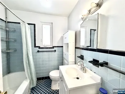 37-27 Hale Place Fair Lawn NJ 07410