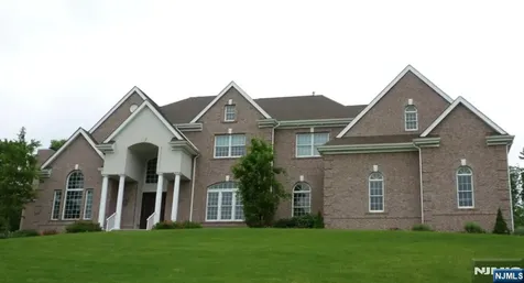 6 Trout Brook Court Chester Township NJ 07930