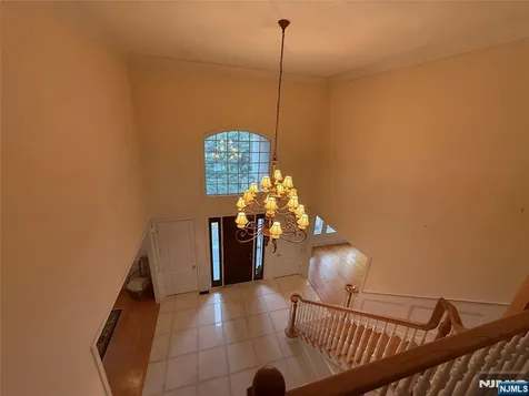 6 Trout Brook Court Chester Township NJ 07930