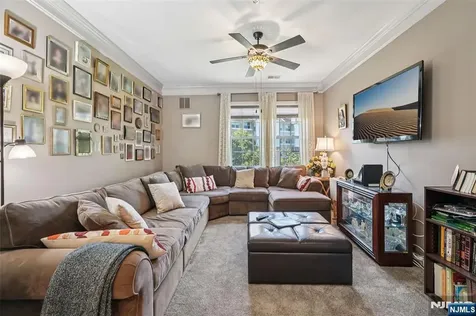 2217 Warrens Way Wanaque NJ 07465
