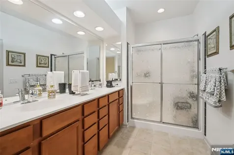 2217 Warrens Way Wanaque NJ 07465